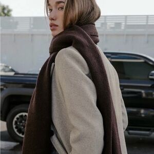 Zara Long Dark Brown Knit Scarf